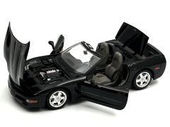 1:18 Chevrolet Corvette Convertible C5 Black - Burago İtalyan