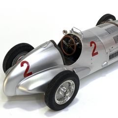 1:18 Mercedes-Benz W125 Donington GP #2 Lang 1937 - CMC