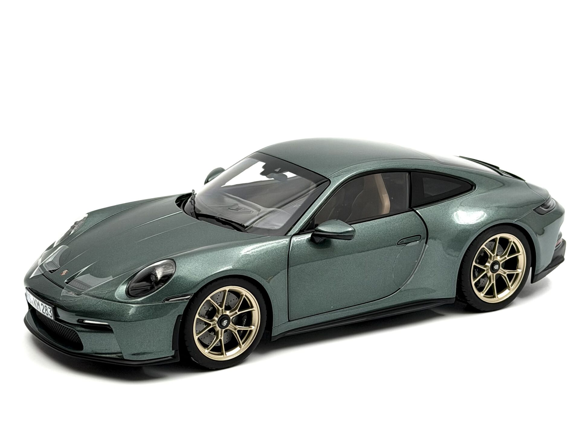 1:18 Porsche 911 992 GT3 Touring 2021 Malachite Green - Norev