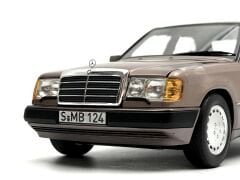 1:18 Mercedes-Benz 230E W124 1989 Rosewood - Norev Dealer