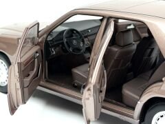 1:18 Mercedes-Benz 230E W124 1989 Rosewood - Norev Dealer