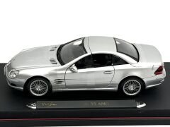 1:18 Mercedes-Benz SL 55 AMG Silver 2002 - Maisto