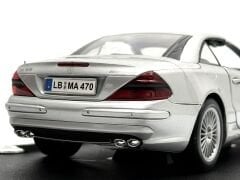 1:18 Mercedes-Benz SL 55 AMG Silver 2002 - Maisto