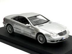 1:18 Mercedes-Benz SL 55 AMG Silver 2002 - Maisto