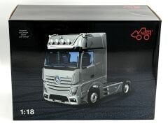1:18 Mercedes-Benz Actros L Gigaspace 4x2 Black - NZG