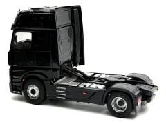 1:18 Mercedes-Benz Actros L Gigaspace 4x2 Black - NZG