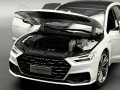 1:18 AUDI A7 Long 45 TFSI Quattro White