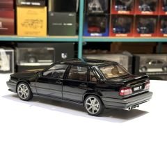 1:18 Volvo 850R Sedan 1996 Black 79502 - Autoart