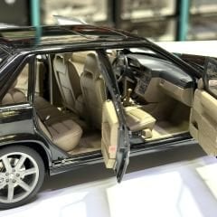 1:18 Volvo 850R Sedan 1996 Black 79502 - Autoart
