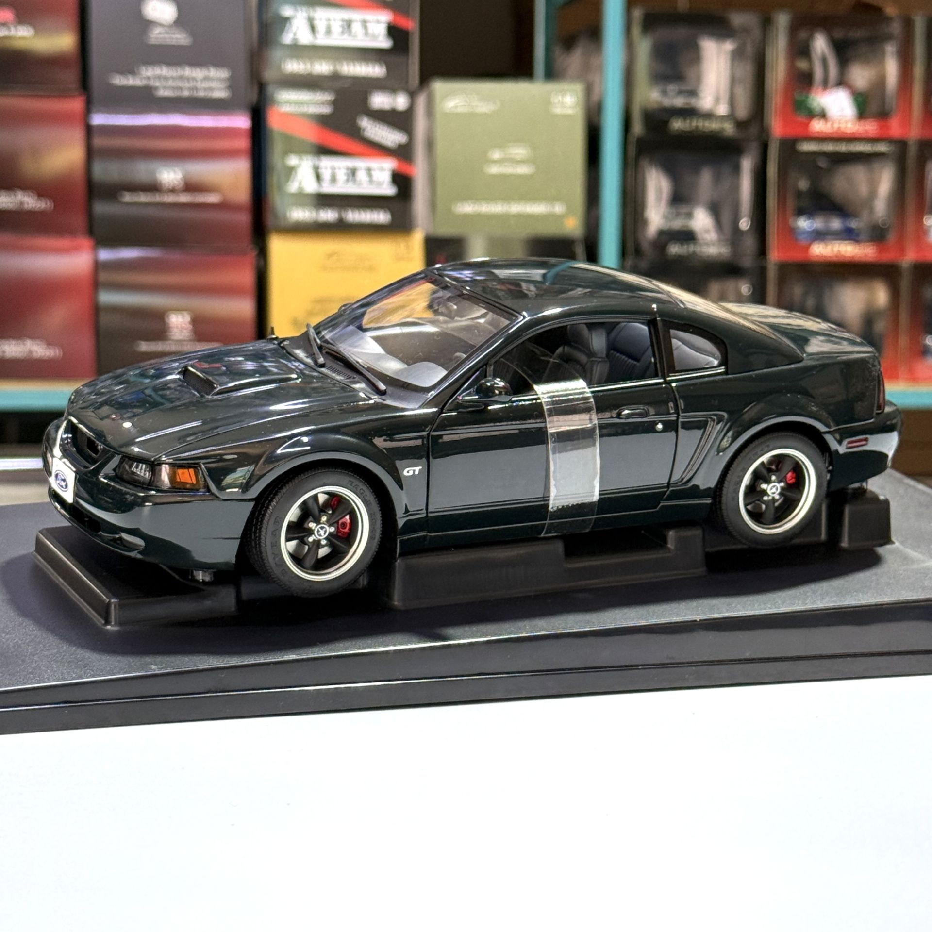 1:18 Ford Usa Mustang Bullit GT 2001 Green 72851 - Autoart