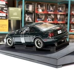 1:18 Ford Usa Mustang Bullit GT 2001 Green 72851 - Autoart