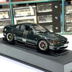 1:18 Ford Usa Mustang Bullit GT 2001 Green 72851 - Autoart