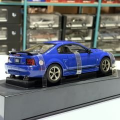 1:18 Ford Mustang Mach 1 2003 Azure Blue 73001 - Autoart