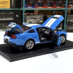1:18 Ford Shelby Mustang GT500 Blue Met 2010 72916 - Autoart