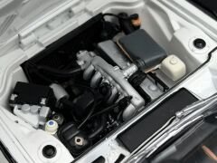 1:18 BMW 3.0 CSL E9 1973 White - Minichamps Dealer