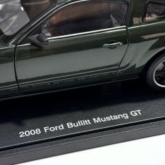 1:18 Ford Bullitt Mustang GT 2008 Highland Green Met - Autoart
