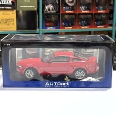 1:18 Ford Mustang GT Torch Red 2010 72913 - Autoart