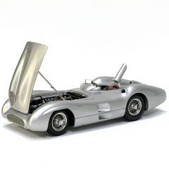 1:18 Mercedes-Benz W196R Streamliner Body 1954/1955 Silver -CMC