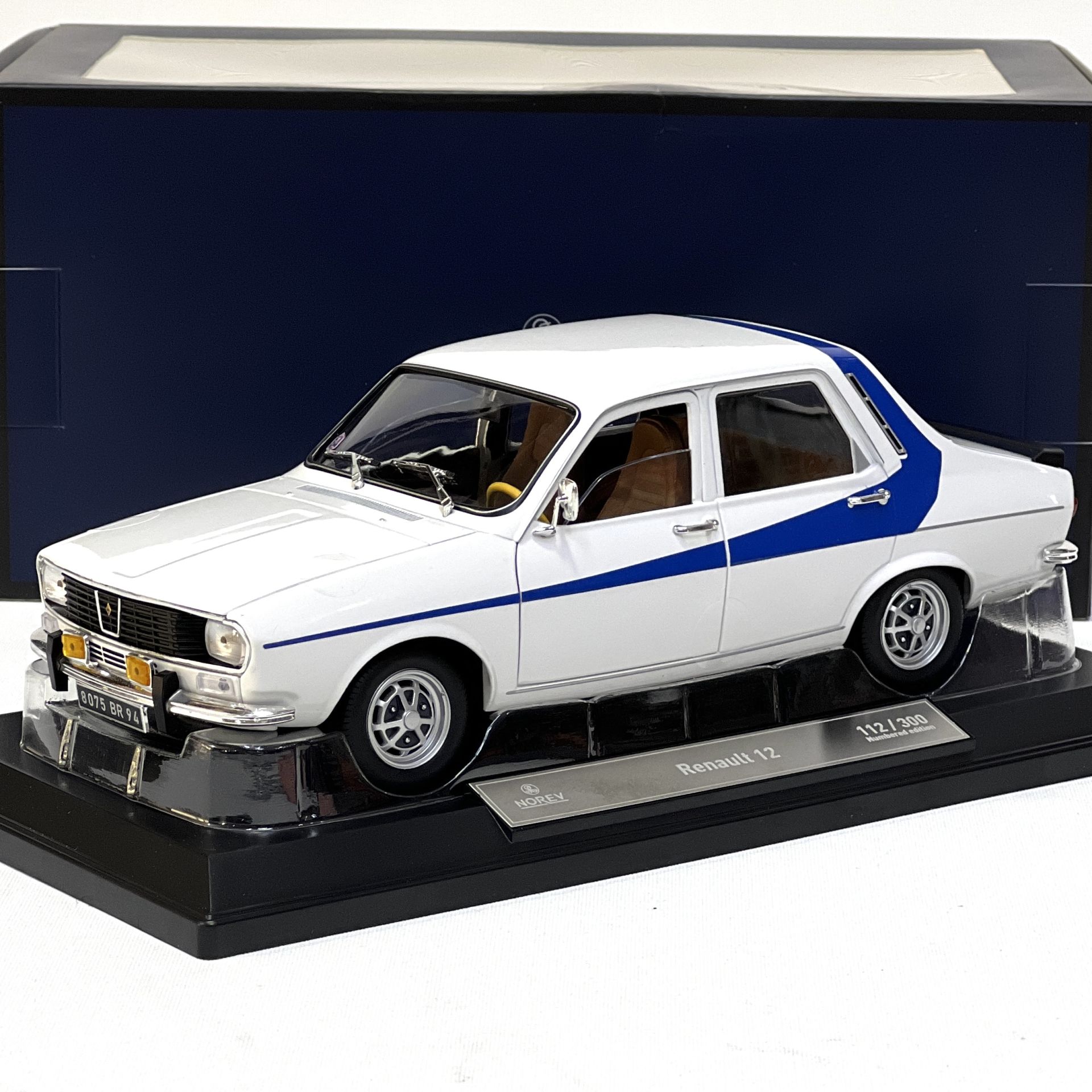 1:18 Renault 12 Blue/White 1984 - Norev