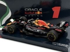 1:18 Red Bull Racing RB18 Max Verstappen Abu Dhabi Winner 2022 - Minichamps