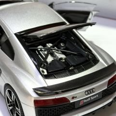 1:18 AUDI R8 Coupe V10 Silver 2021 - KengFai