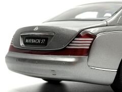 1:18 Maybach 57 SWB 2005 Himalayas Grey 76152 - Autoart Millennium