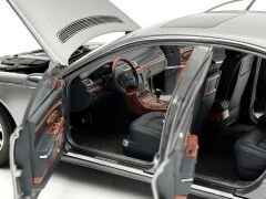 1:18 Maybach 57 SWB 2005 Himalayas Grey 76152 - Autoart Millennium