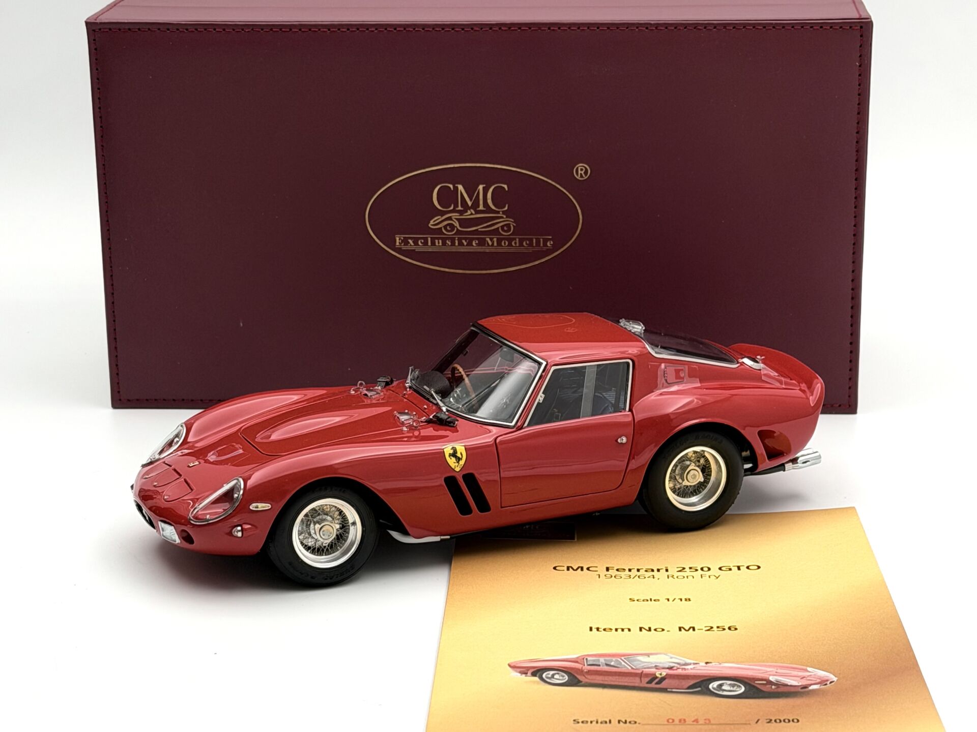 1:18 Ferrari 250 GTO Red 1963/64 Ron Fry London Motor Show - CMC