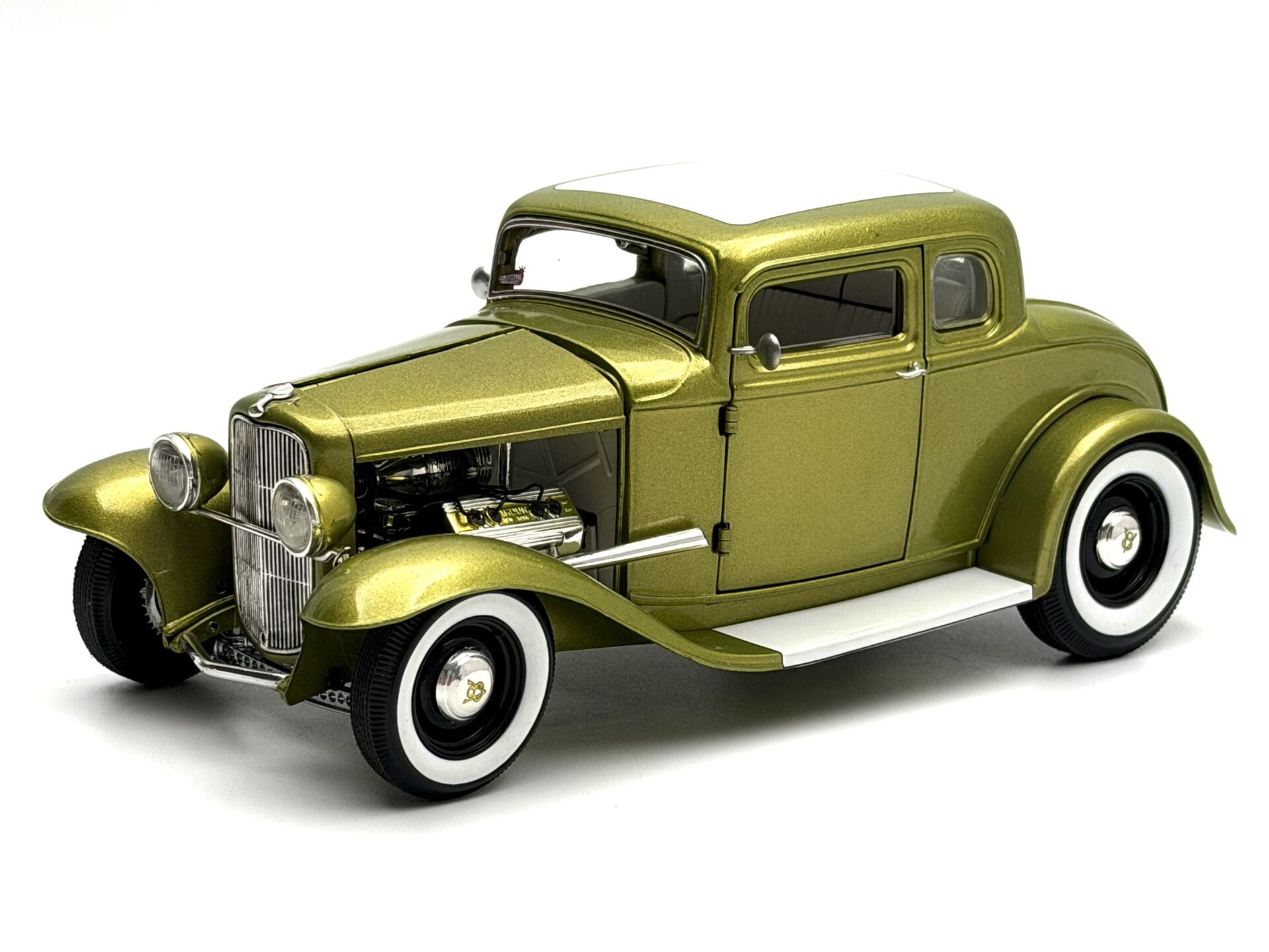 1:18 Ford Five Window Release No:1 1932 - ACME