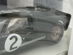 1:18 Ford GT40 Mk2 1966 Le Mans Winner B.McLaren - Spark