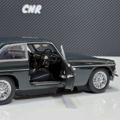 1:18 MGB GT Coupe MK2 1969 Racing Green - Autoart