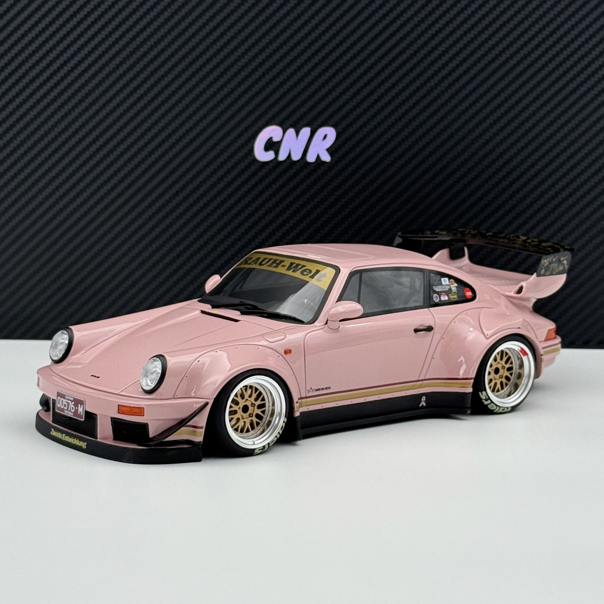 1:18 Porsche 911 964 RWB Southern Cross GT361 Pink - GT Spirit