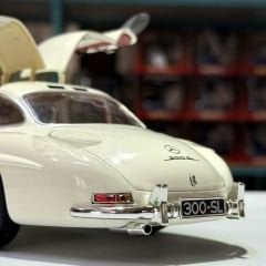 1:18 Mercedes-Benz 300SL W198 White 1954 - Minichamps