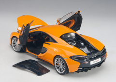 1:18 McLaren 570S McLaren Orange 2015 76044 - Autoart