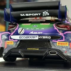 1:18 Ford Puma Rally Sardegna #42 - IXO