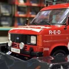 1:18 Ford Transit Mk2 1985 Rally Assistance - IXO