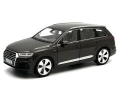 1:18 AUDI Q7 S Line 4M Argus Brown 2015 - Minichamps