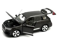 1:18 AUDI Q7 S Line 4M Argus Brown 2015 - Minichamps