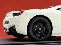 1:18 Ferrari 458 Italia 2009 Avus White 12 pcs. - BBR
