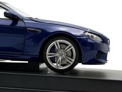 1:18 BMW M6 F13 Coupe San Marino Blue 2012 - Paragon