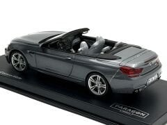 1:18 BMW M6 F12 Convertible Space Grey 2012 - Paragon
