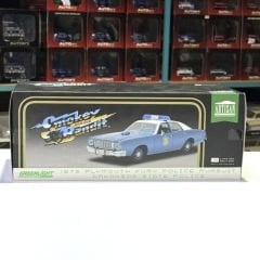 1:18 Plymouth Fury Police Arkansas State Police 1975 - Greenlight