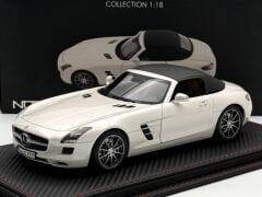 1:18 Mercedes-Benz SLS 6.3 AMG Roadster C197 Met White - Norev HQ