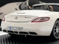 1:18 Mercedes-Benz SLS 6.3 AMG Roadster C197 Met White - Norev HQ