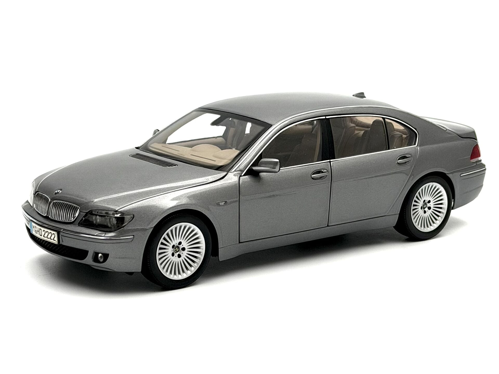 1:18 BMW 7 Serie Lang E66 Facelift Sterling Grey - Kyosho Dealer