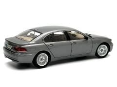 1:18 BMW 7 Serie Lang E66 Facelift Sterling Grey - Kyosho Dealer