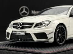 1:18 Mercedes-Benz C63 AMG Black Series Polar White - GT Spirit Dealer