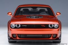 1:18 Dodge Challenger R/T Scat Pack Widebody 2022 - Autoart