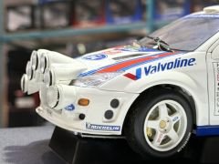 1:18 Ford Focus WRC 2000 Monte Carlo Night Version Mc Rae-Autoart