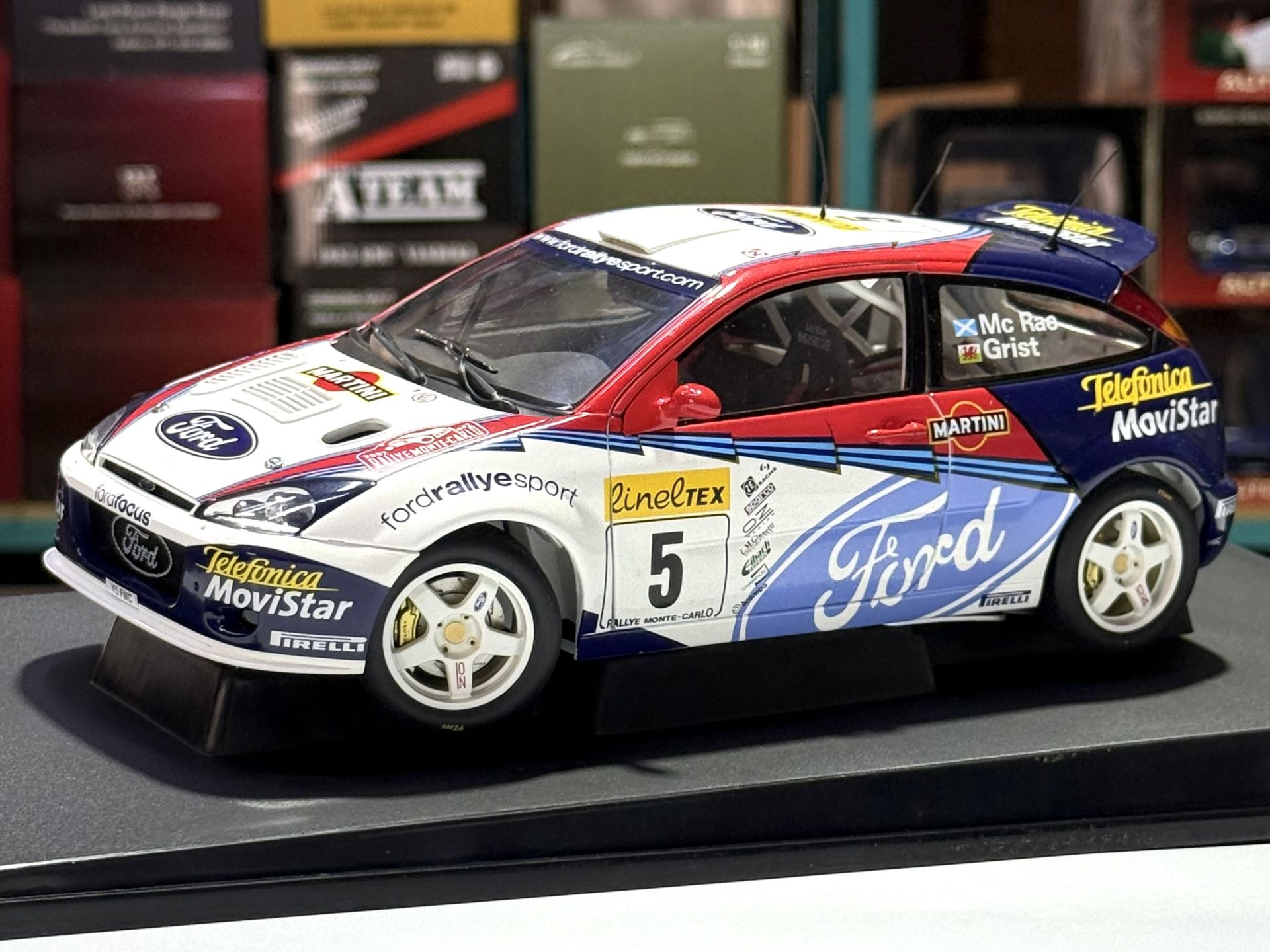 1:18 Ford Focus RS WRC 2002 Monte Carlo McRae / Grist - Autoart